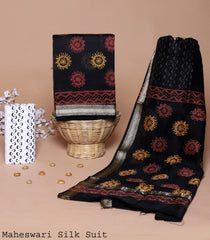 MAHESWARI SILK SUIT – BLACK ELEGANCE WITH TRADITIONAL MOTIFS