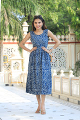 Chic Blue Paisley Print Fit and Flare Dress