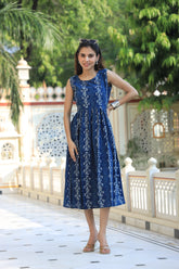 Elegant Blue Rose Print Fit and Flare Dress
