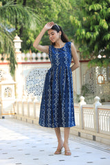 Elegant Blue Rose Print Fit and Flare Dress