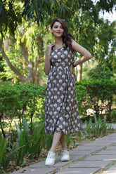 Casual Brown Floral Print Fit and Flare Dress