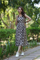 Casual Brown Floral Print Fit and Flare Dress