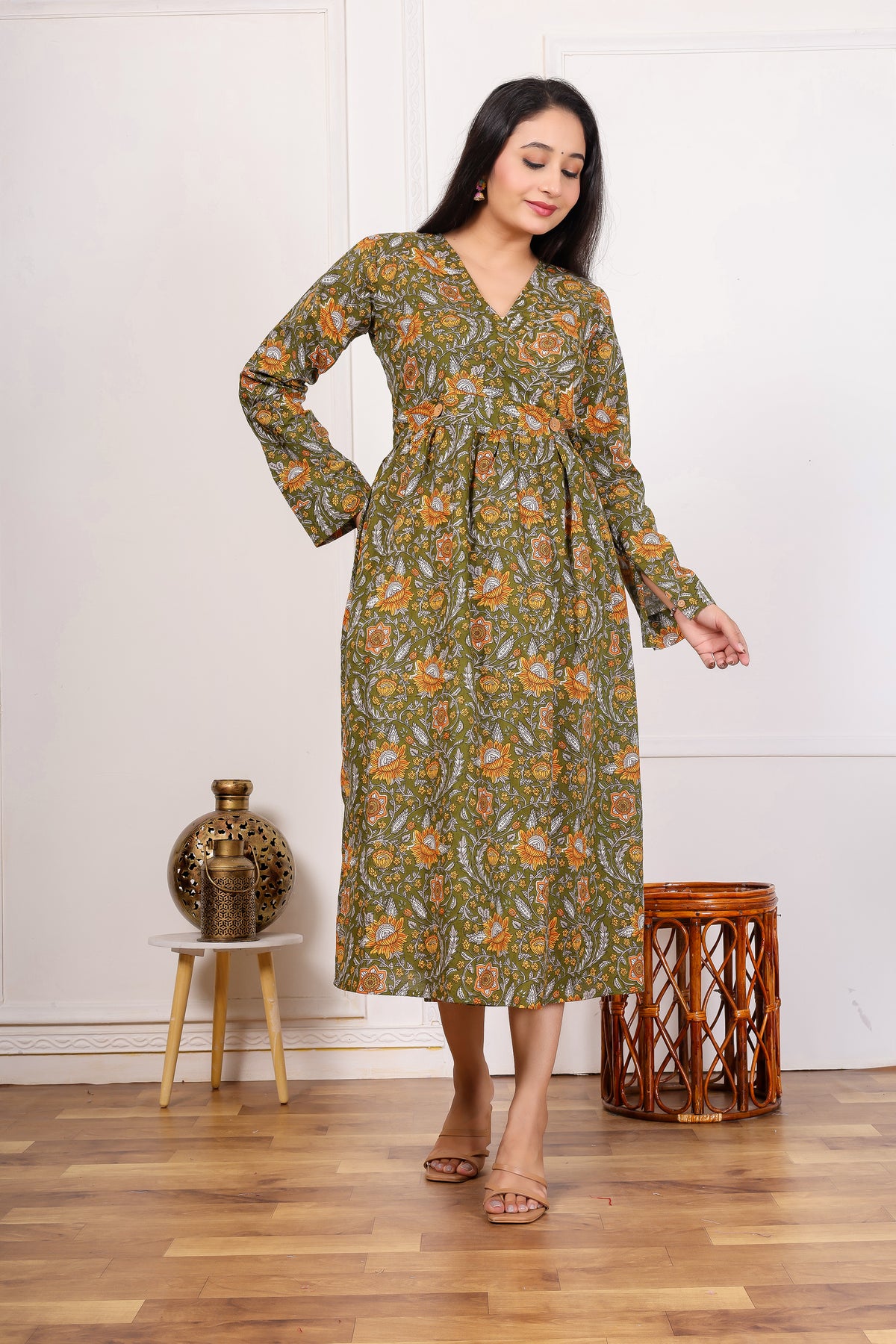 FLORAL PRINT V-NECK A-LINE DRESS IN GREEN
