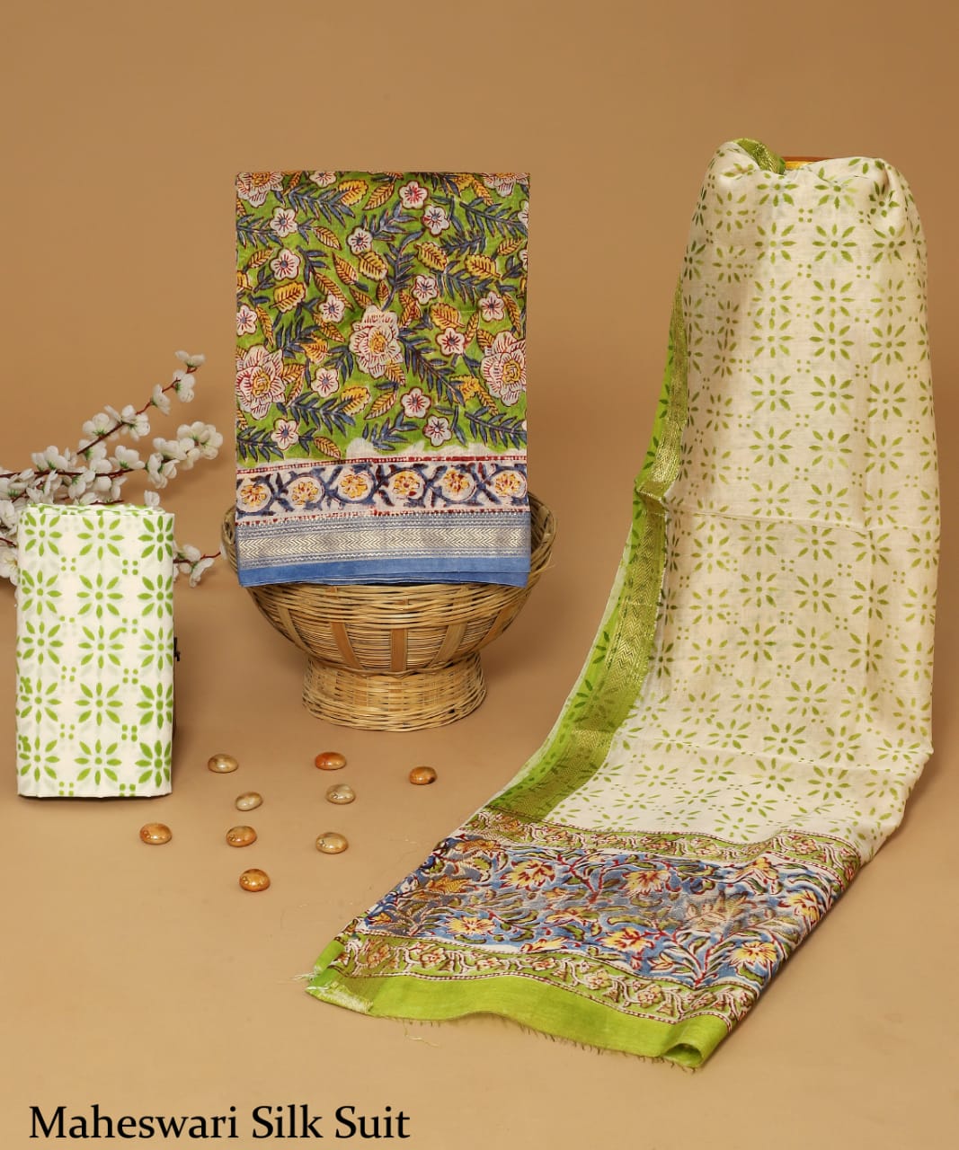 MAHESHWARI SILK SUIT – A PERFECT BLEND OF TRADITION & ELEGANCE