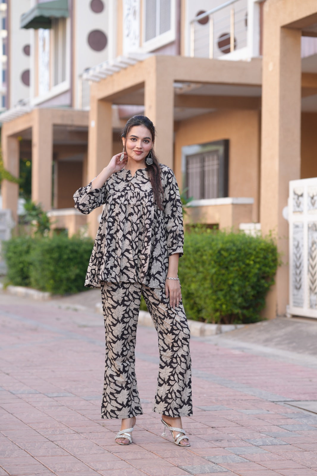 Traditional Jaipuri Printed 2-Piece Co-ord Set | Comfort-Fit V-Neck Top & Straight Pants