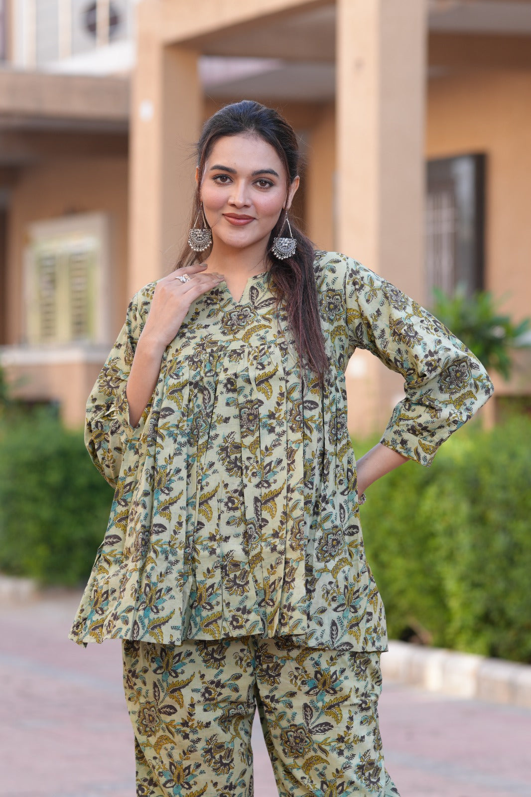 Women's Ethnic Floral Print Co-ord Set - Short Kurti with Matching Trousers