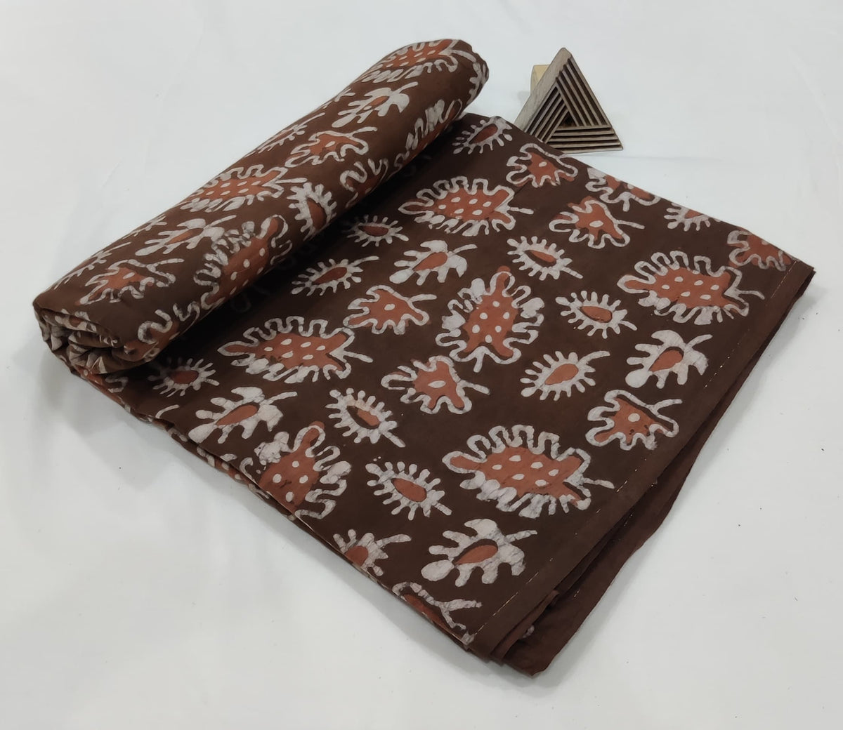 HAND BLOCK PRINTED BROWN COTTON FABRIC  TRIBAL ABSTRACT DESIGN
