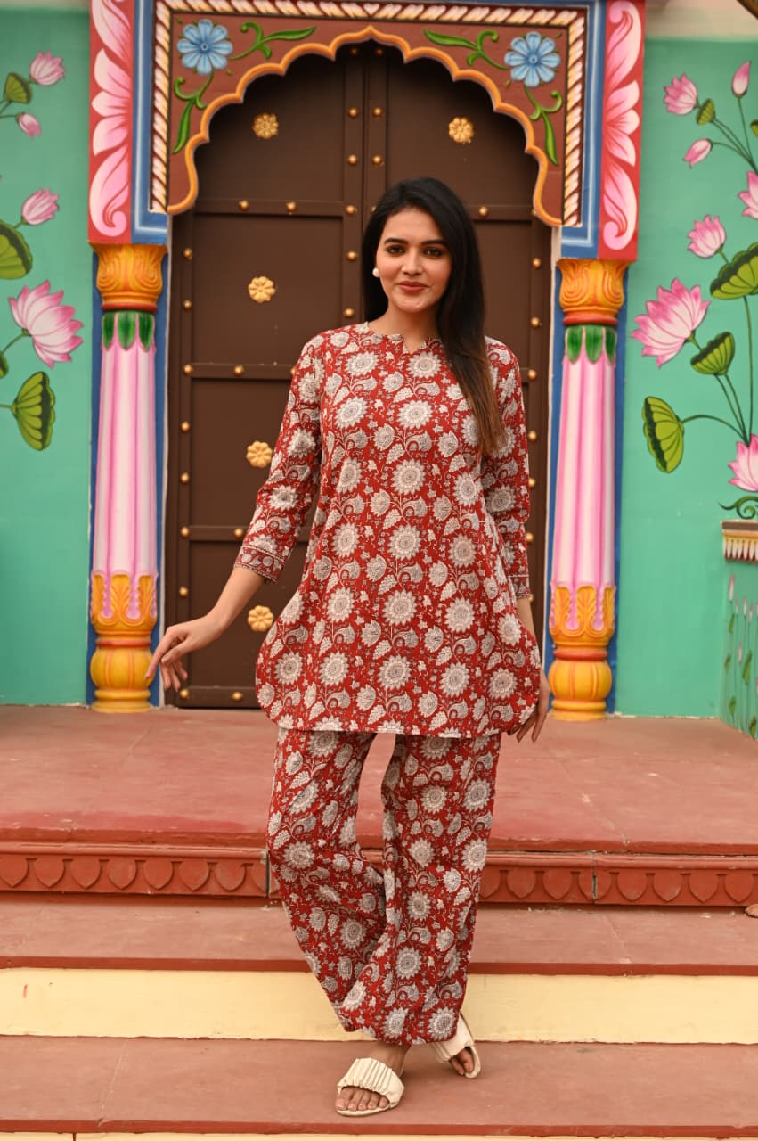 RED FLORAL GATHERED KURTA CO-ORD SET