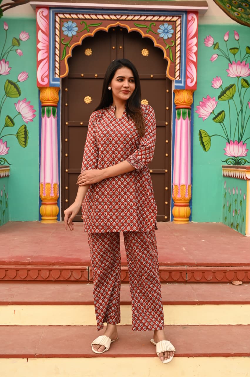 MAROON GEOMETRIC GATHERED KURTA CO-ORD SET
