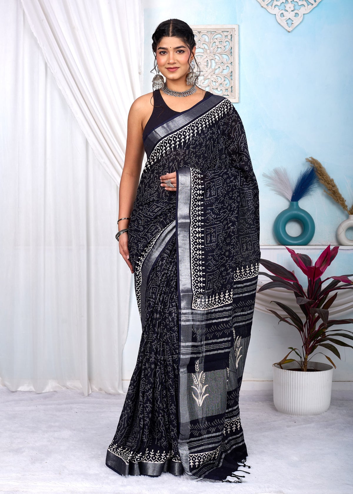 BLACK & WHITE HANDBLOCKPRINTEDLINEN SAREE WITH SILVER ZARI
