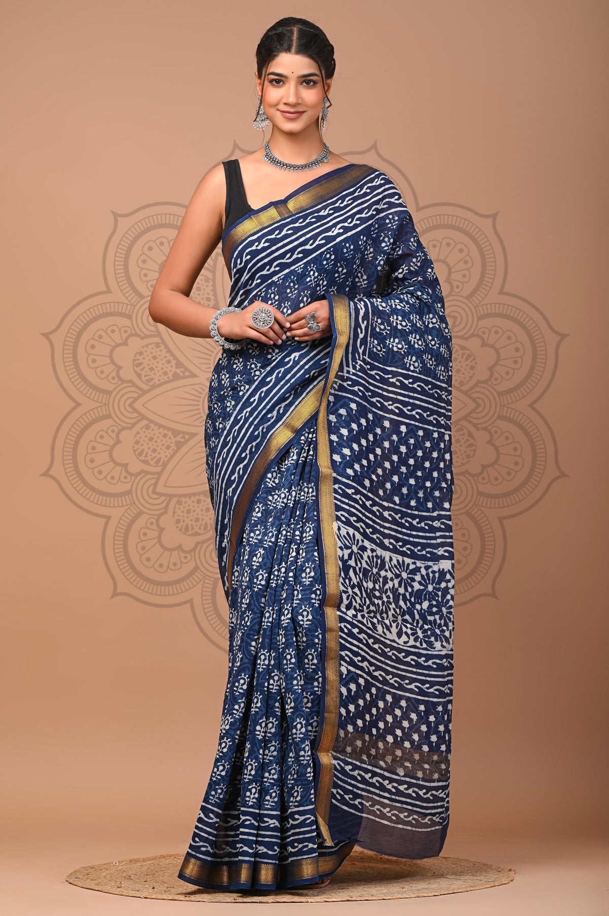 ELEGANT BLUE MAHESHWARI SILK COTTON SAREE WITH FLORAL & ABSTRACT PRINT